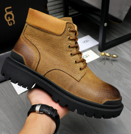 UGG Men's Embossed Leather Lug-Sole Boot – Tan