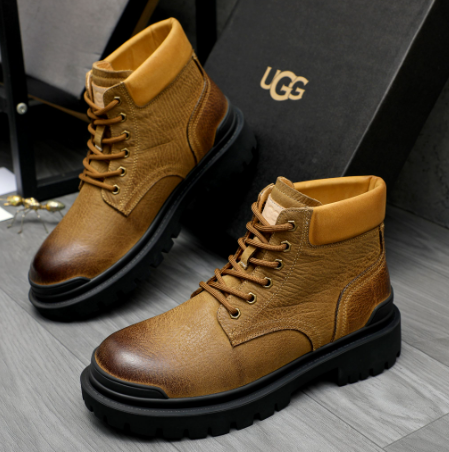 UGG Men's Embossed Leather Lug-Sole Boot – Tan