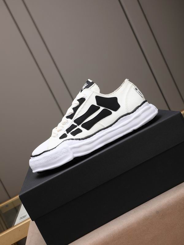 Amiri x Maison Mihara Yasuhiro — Low-Top White / Black