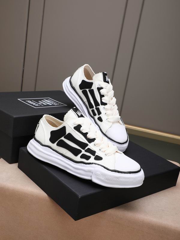 Amiri x Maison Mihara Yasuhiro — Low-Top White / Black