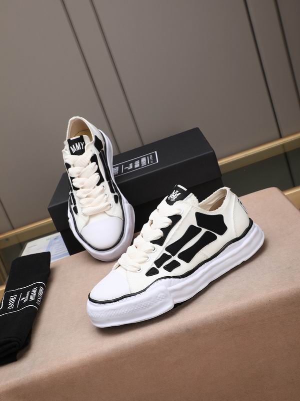 Amiri x Maison Mihara Yasuhiro — Low-Top White / Black