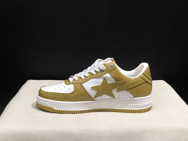 BAPE STA Low-Top Sneaker – White / Gold