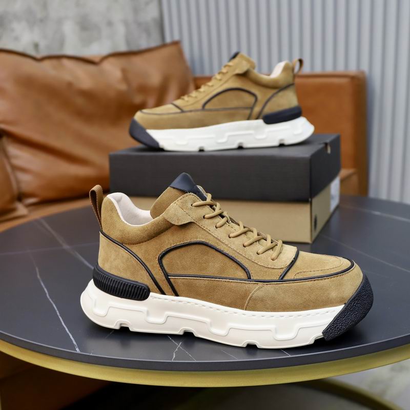 UGG Men's Suede Low-Top Runner Sneaker – Wheat/Black